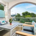 Maria Elena Aparthotel 3*