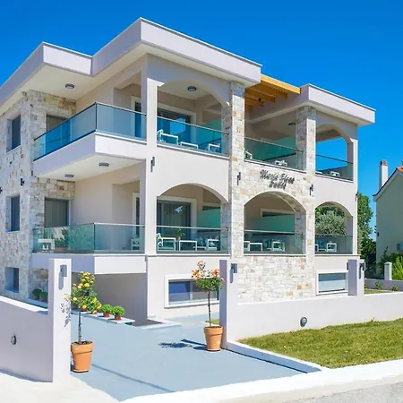 Maria Elena لايميناس