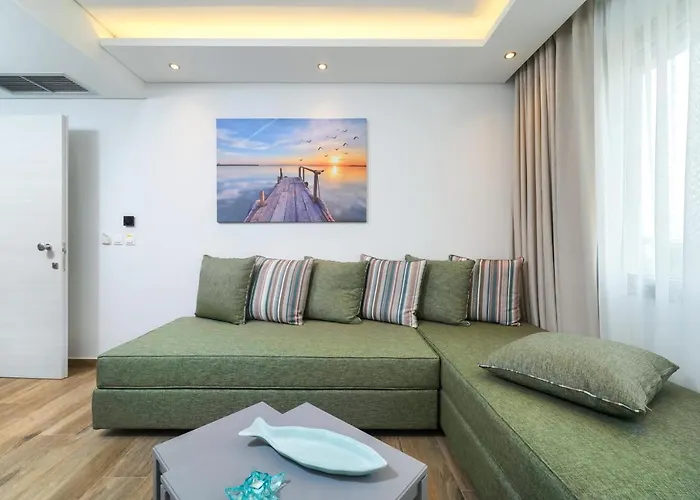 Aparthotel Maria Elena 4*