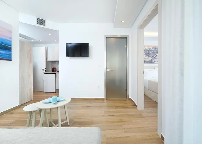 Maria Elena Aparthotel 4*